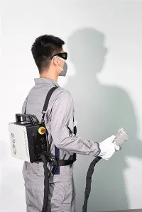 Kotitalouksien ruosteen laserpuhdistusaine